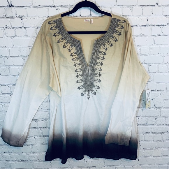 Reba Tops - Reba | BoHo Long Sleeve Ombré V Neck Top